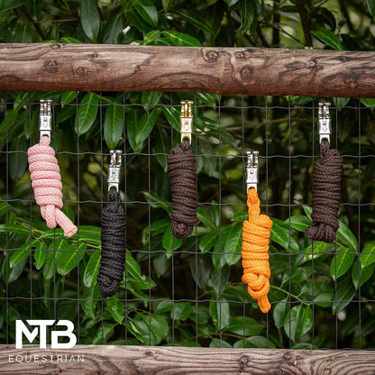 MTB Equestrian - Bruin - Goud Halstertouw met Safetyclip - 